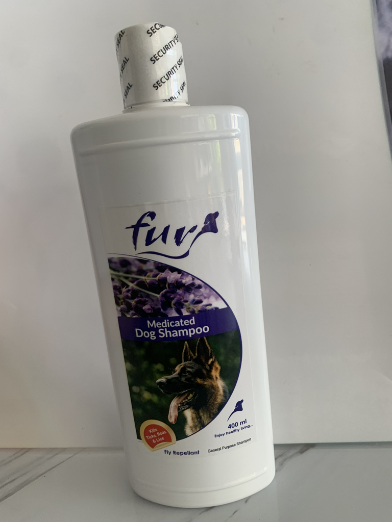 FUR MEDICATED DOG SHAMPOO 400ML